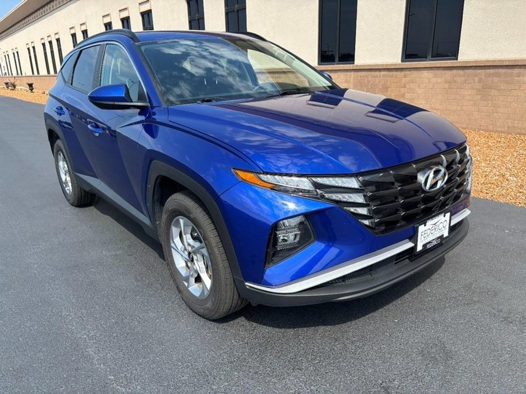 Used 2024 Hyundai Tucson SEL AWD/4WD image 2