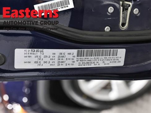 Used 2019 Jeep Compass Latitude FWD image 35