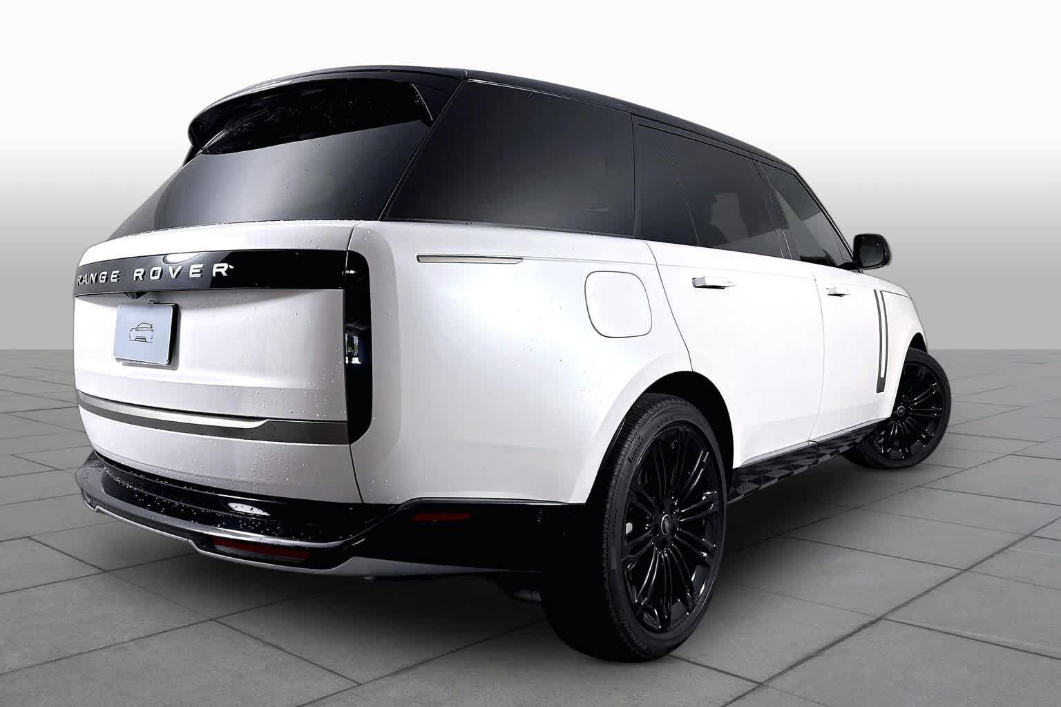 Used 2025 Land Rover Range Rover Long Wheelbase SE AWD/4WD image 11