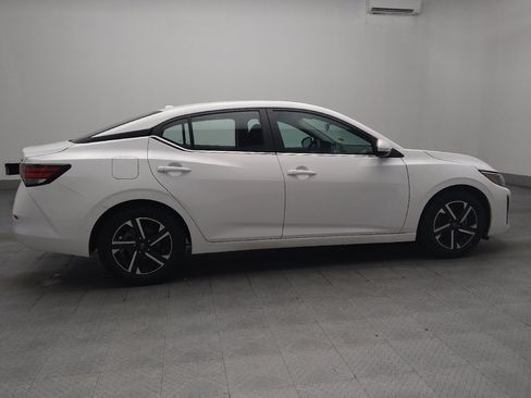 Used 2024 Nissan Sentra SV FWD image 10