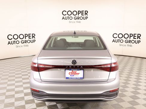 Used 2025 Volkswagen Jetta S FWD image 19