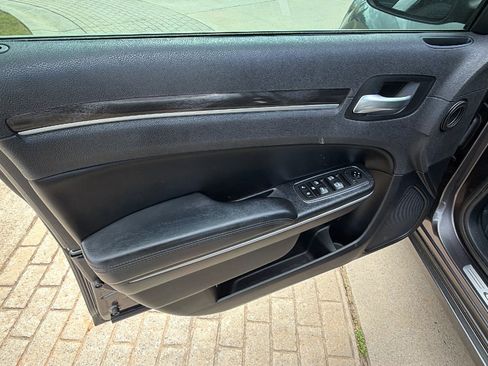 Used 2020 Chrysler 300 Touring w/ Sport Appearance Package image 14