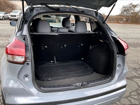 Used 2023 Nissan Kicks SR w/ SR Premium Package image 18