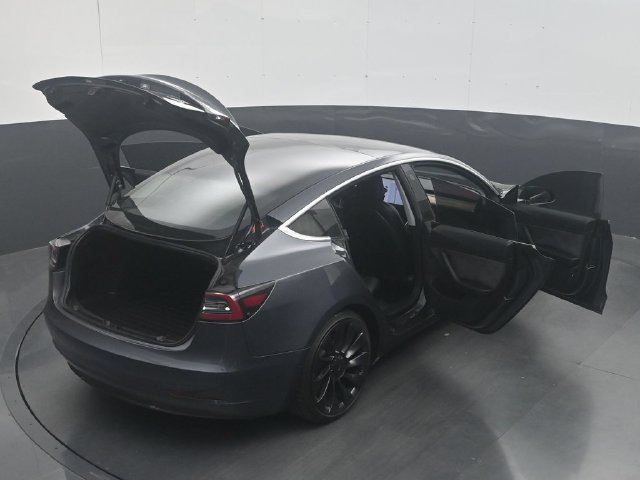 Used 2018 Tesla Model 3 Long Range RWD image 47