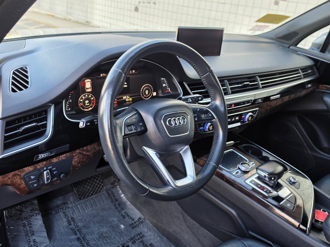 Used 2018 Audi Q7 3.0T Premium Plus w/ Premium Plus Package AWD/4WD image 11