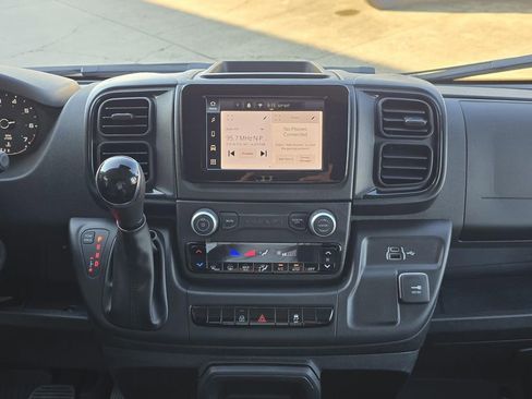 Used 2025 RAM ProMaster 3500 w/ Convenience Group image 26