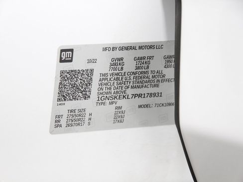 Certified 2023 Chevrolet Suburban RST w/ Sport Performance Package image 26