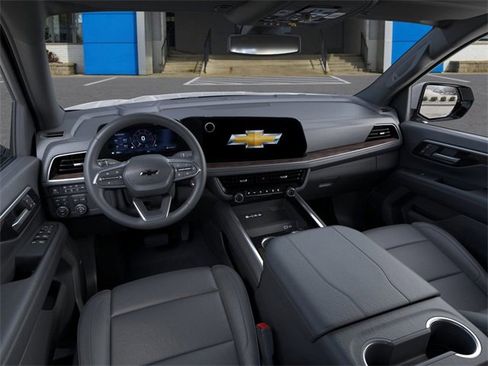 New 2026 Chevrolet Suburban Z71 image 15