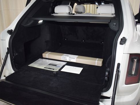 New 2026 Rolls-Royce Cullinan image 43