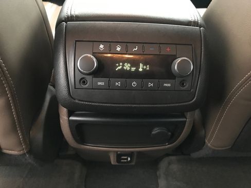 Used 2017 GMC Acadia Limited SLT image 16