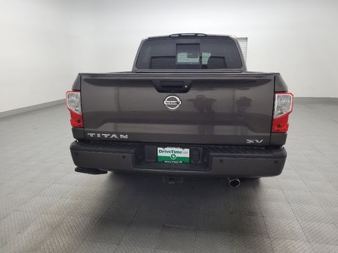 Used 2019 Nissan Titan SV w/ SV Convenience Package image 7