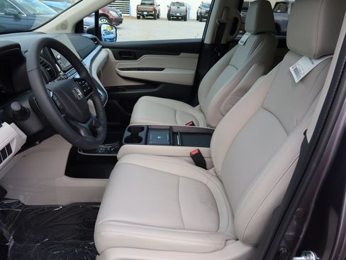 New 2026 Honda Odyssey EX-L image 11