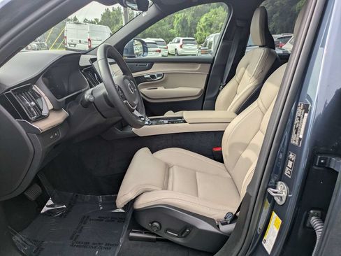 Certified 2026 Volvo XC90 T8 Ultra w/ Protection Package Premier AWD/4WD image 22