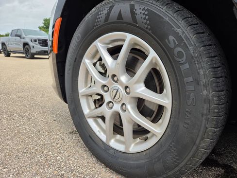 Used 2025 Chrysler Pacifica Select FWD image 8