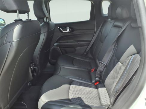 New 2026 Jeep Compass Latitude AWD/4WD image 11