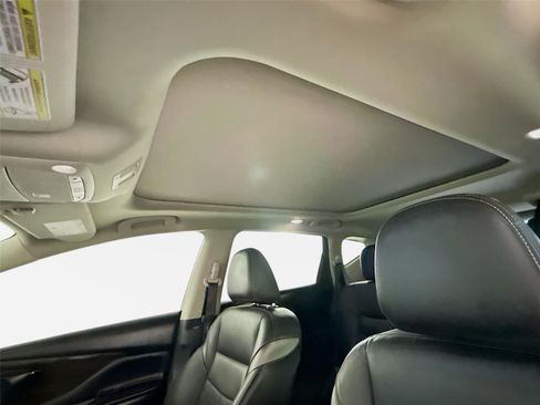 Used 2022 Nissan Murano Platinum w/ Cargo Package FWD image 14