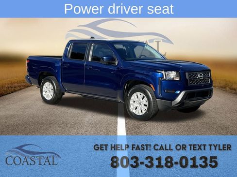 Used 2023 Nissan Frontier SV image 3