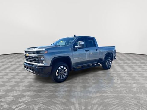 Certified 2025 Chevrolet Silverado 2500 Custom w/ Custom Value Package AWD/4WD image 6