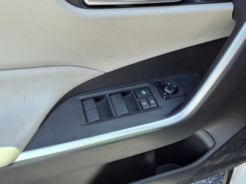 Used 2019 Toyota RAV4 XLE image 13