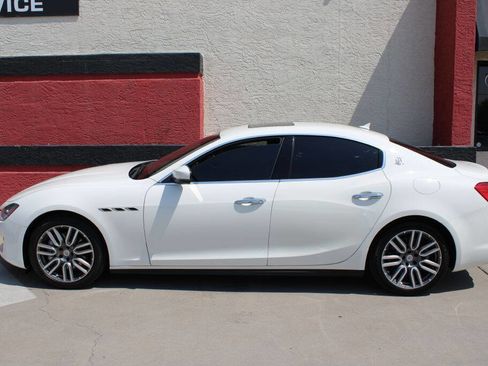 Used 2018 Maserati Ghibli image 2