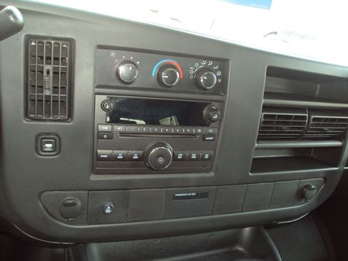 Used 2013 Chevrolet Express 1500 LT w/ LT Preferred Equipment Group image 19