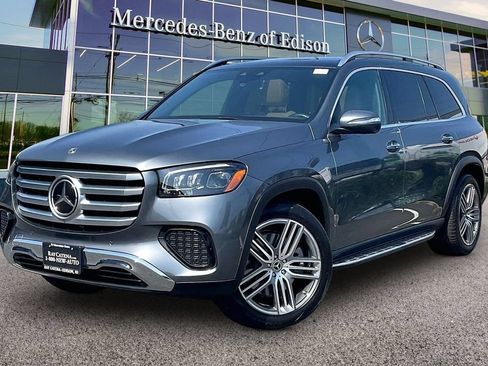 Certified 2024 Mercedes-Benz GLS 450 4MATIC image 9