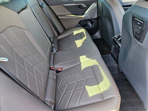 Used 2025 BMW 530i 530i w/ M Sport Package image 18