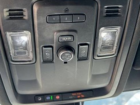 Used 2022 Chevrolet Tahoe RST w/ Luxury Package image 18