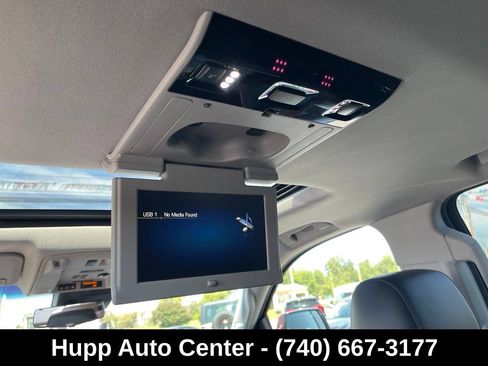 Used 2017 Cadillac Escalade Luxury AWD/4WD image 11