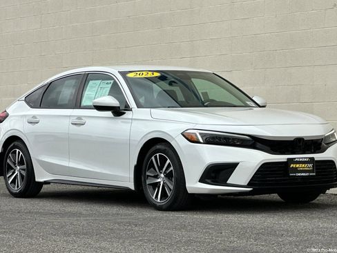 Used 2023 Honda Civic LX image 1