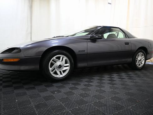 Used 1993 Chevrolet Camaro Z28 image 5