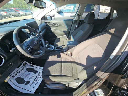 Used 2022 Hyundai Kona SEL w/ Cargo Package FWD image 6