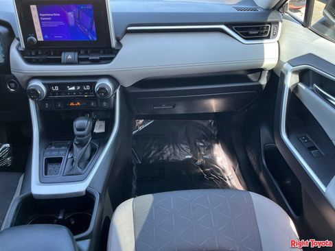 Certified 2024 Toyota RAV4 XLE w/ Convenience Package FWD image 18