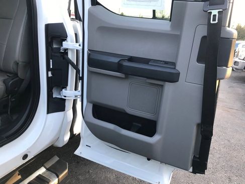 Used 2022 Ford F250 XL w/ STX Appearance Package image 28