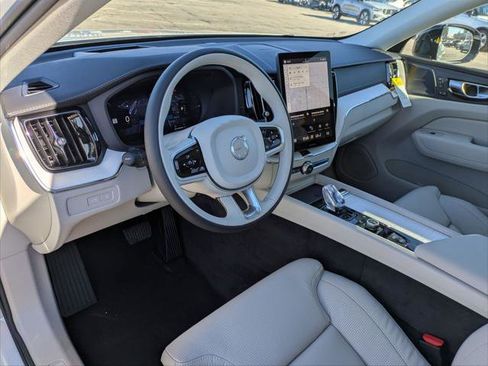 New 2026 Volvo XC60 T8 Ultra w/ Protection Package Premier image 7