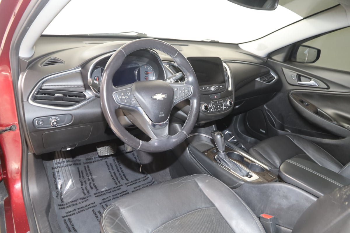 Used 2020 Chevrolet Malibu Premier FWD image 24