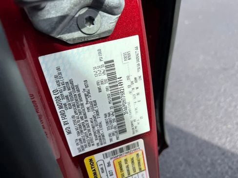 Used 2017 Ford Fusion SE image 30