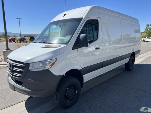 New 2026 Mercedes-Benz Sprinter 2500 image 8