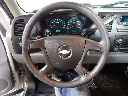 Used 2009 Chevrolet Silverado 1500 W/T RWD image 28