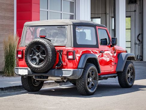 Used 2022 Jeep Wrangler Sport AWD/4WD image 3