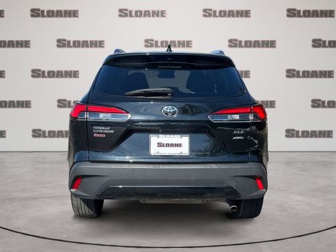 Used 2023 Toyota Corolla Cross XLE w/ Convenience Package image 4