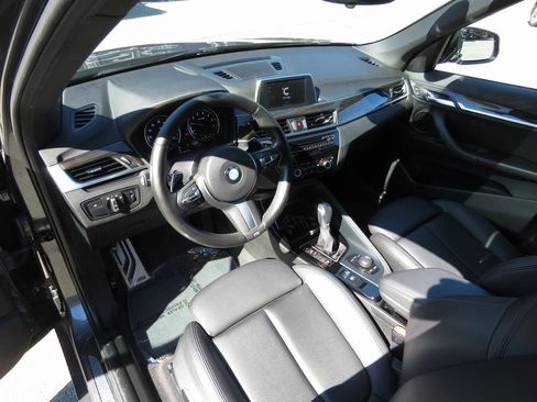 Used 2018 BMW X1 xDrive28i image 12