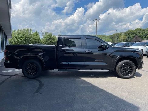 Used 2022 Toyota Tundra Limited AWD/4WD image 4