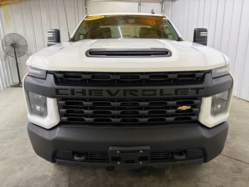 Used 2022 Chevrolet Silverado 2500 Custom w/ Custom Value Package AWD/4WD image 2