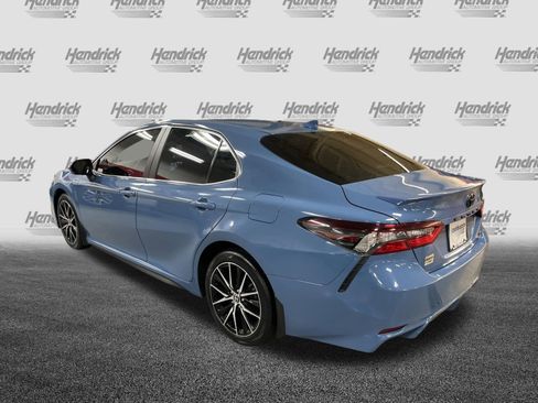 Used 2023 Toyota Camry SE w/ Cold Weather Package image 8