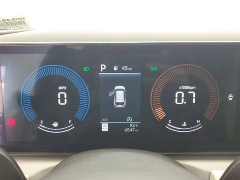 Used 2025 Hyundai Tucson SE FWD image 24