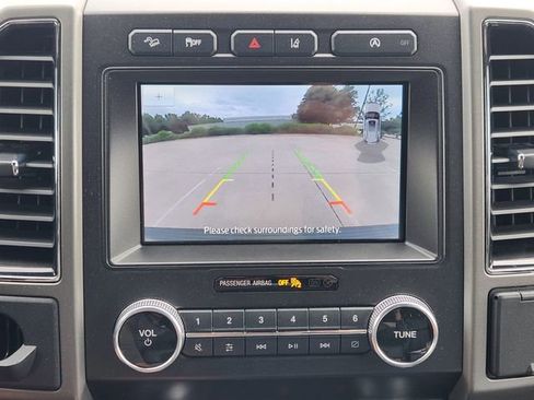 Used 2020 Ford Expedition XLT w/ Equipment Group 202A image 15