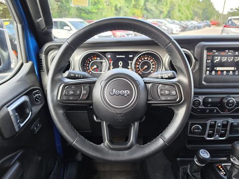Used 2021 Jeep Gladiator Sport AWD/4WD image 13