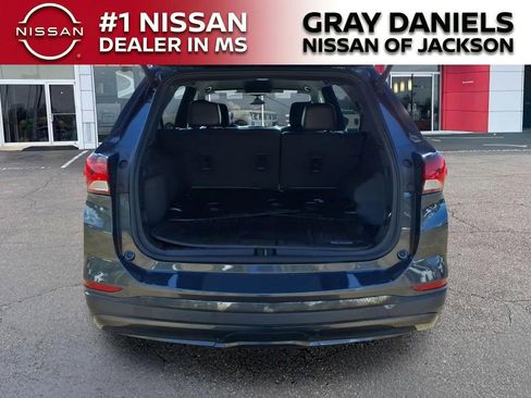 Used 2022 Chevrolet Equinox RS w/ LPO, Floor Liner Package AWD/4WD image 8