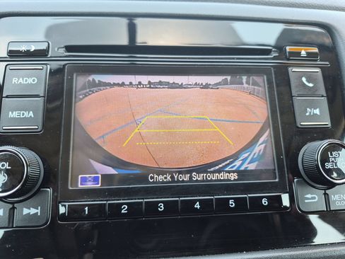Used 2019 Honda HR-V LX image 19